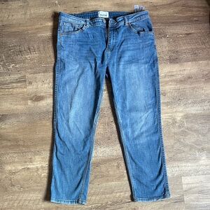 Women’s Duer Crop Jeans